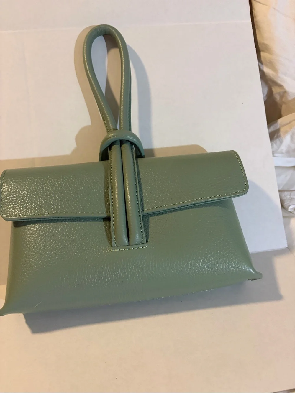 Borse in Pelle Sage Green ITALY Leather Knot Wristlet Clutch Crossbody NWOT